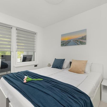 Family Apartments Herberta With Terrace And Parking By Rent Like Home Swinemünde Exterior foto