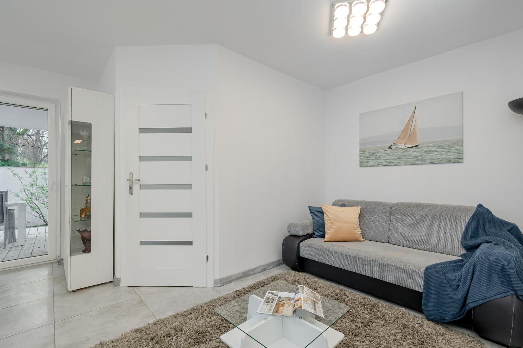 Family Apartments Herberta With Terrace And Parking By Rent Like Home Swinemünde Exterior foto
