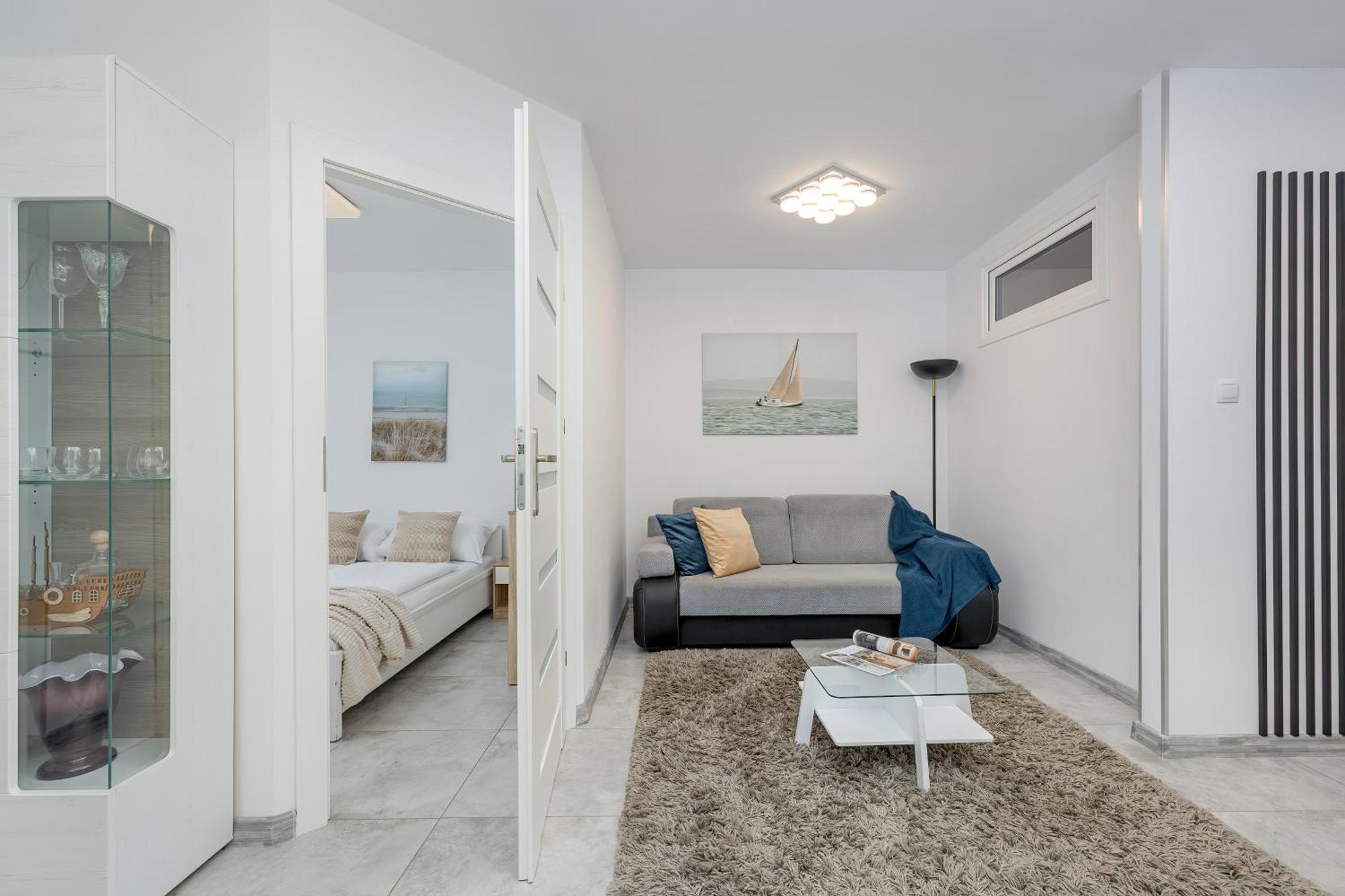 Family Apartments Herberta With Terrace And Parking By Rent Like Home Swinemünde Exterior foto