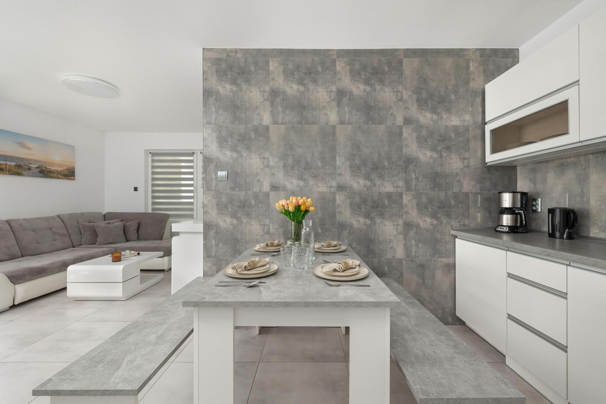 Family Apartments Herberta With Terrace And Parking By Rent Like Home Swinemünde Exterior foto